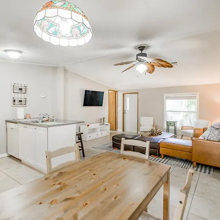 White Palm Villa